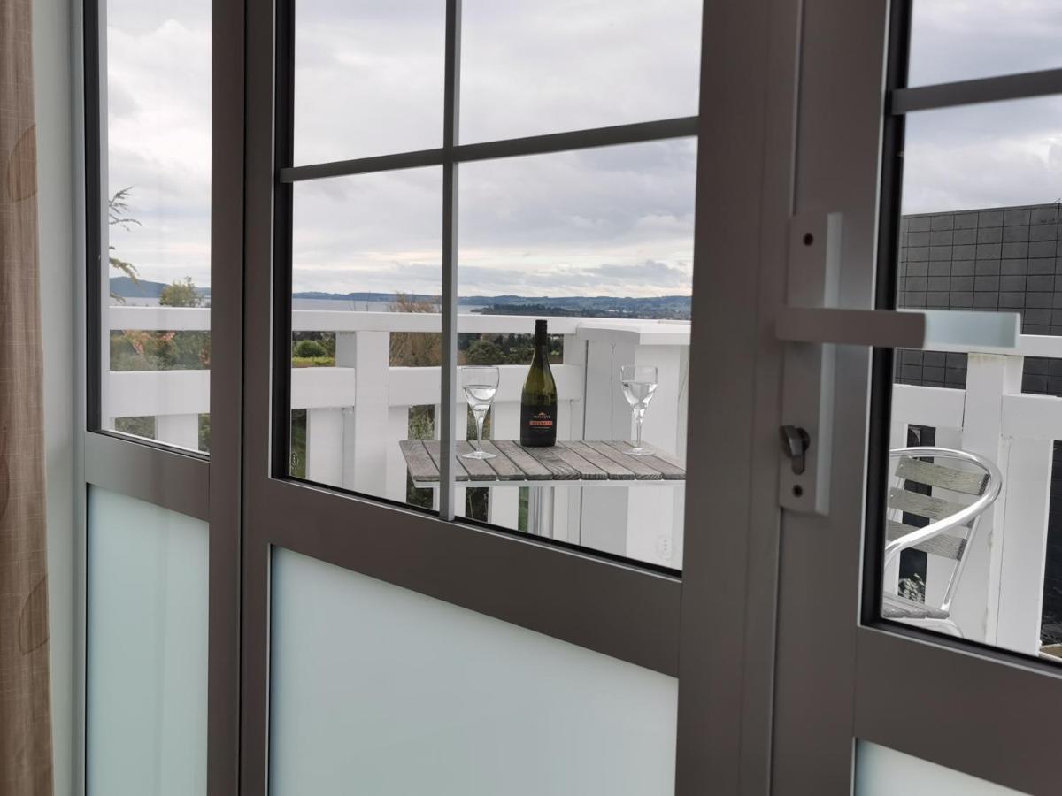 Geyser Lookout Bnb Rotorua Exterior photo