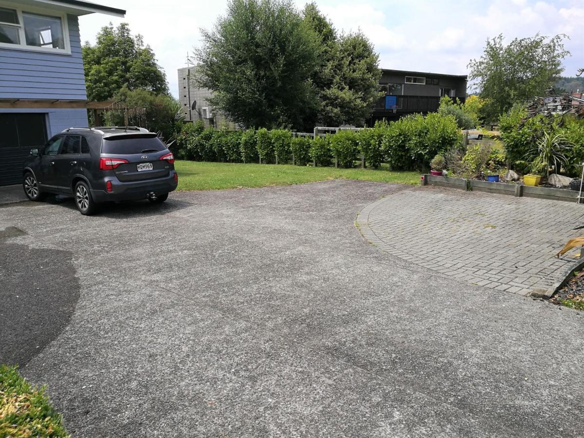 Geyser Lookout Bnb Rotorua Exterior photo