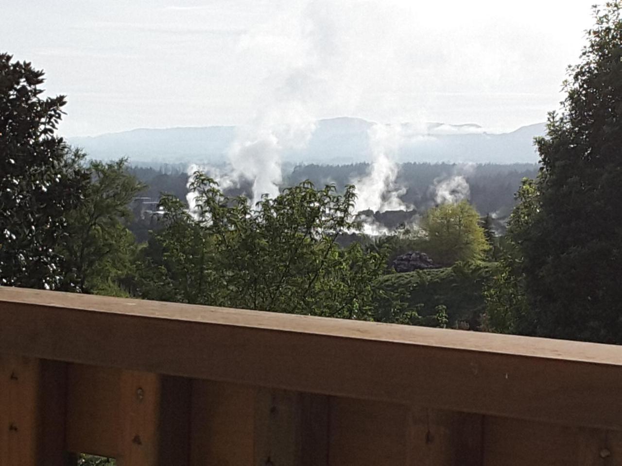 Geyser Lookout Bnb Rotorua Exterior photo
