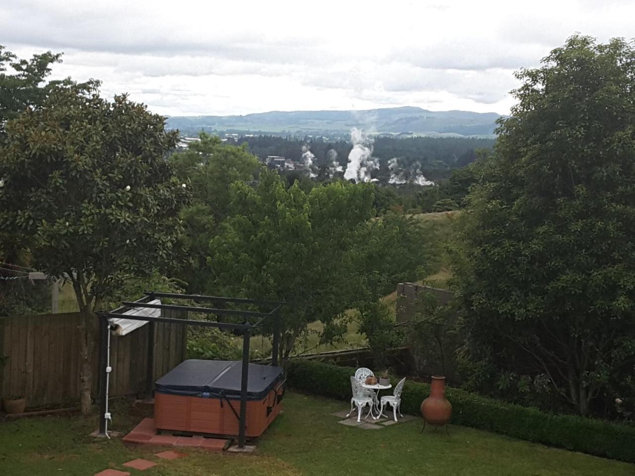 Geyser Lookout Bnb Rotorua Exterior photo